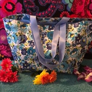 Nwt💕vera bradley lighten up family tote